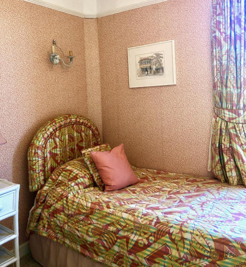 Lauras Townhouse Apartments Dressmakers Salon Bath Exteriör bild
